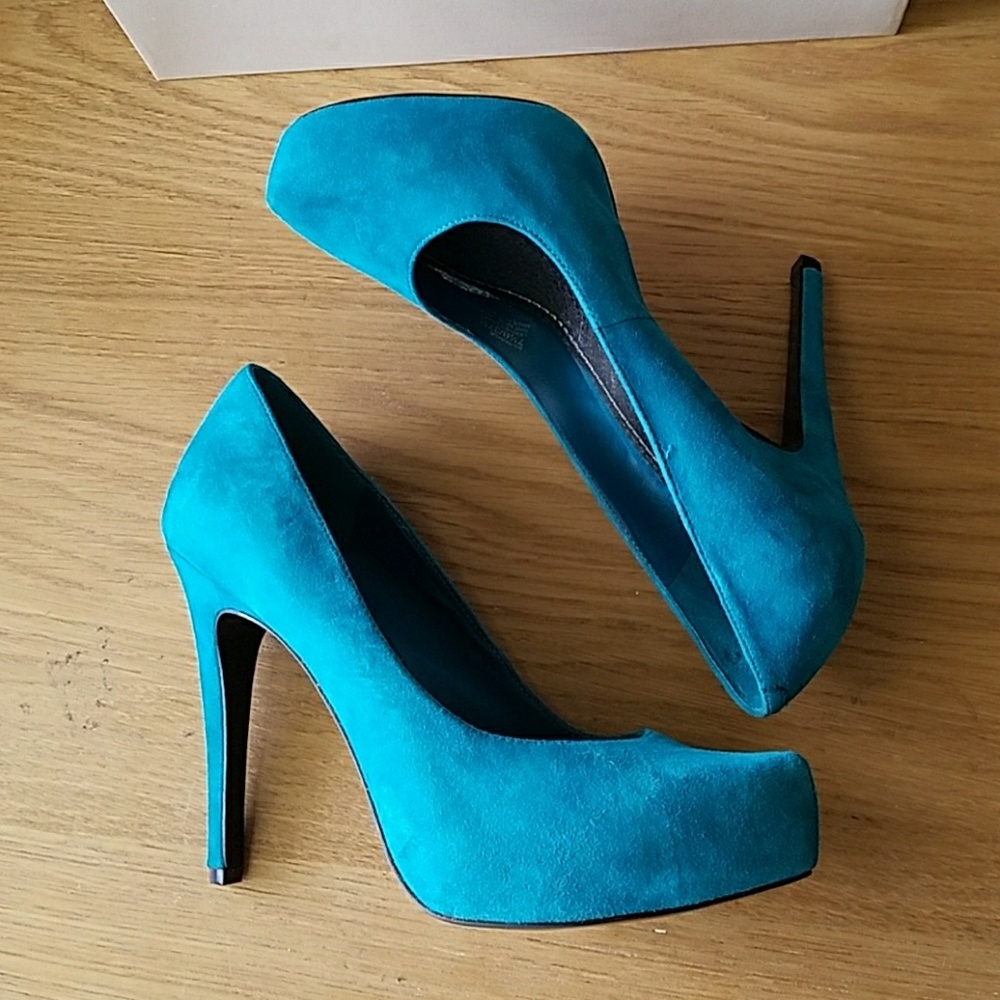 BCBG Teal Suede Platform Heels - Picture 6 of 9